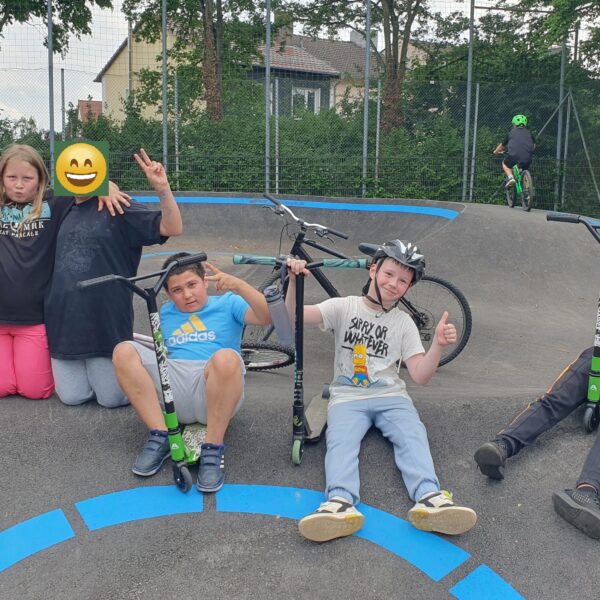 Mit Roller und Rad zur Pumptrack-Anlage